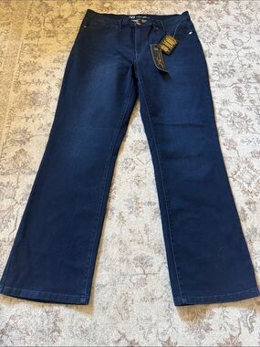 DG2 by Diane Gilman Dark Navy Boot-Cut stretch Jeans. 30 Inseam